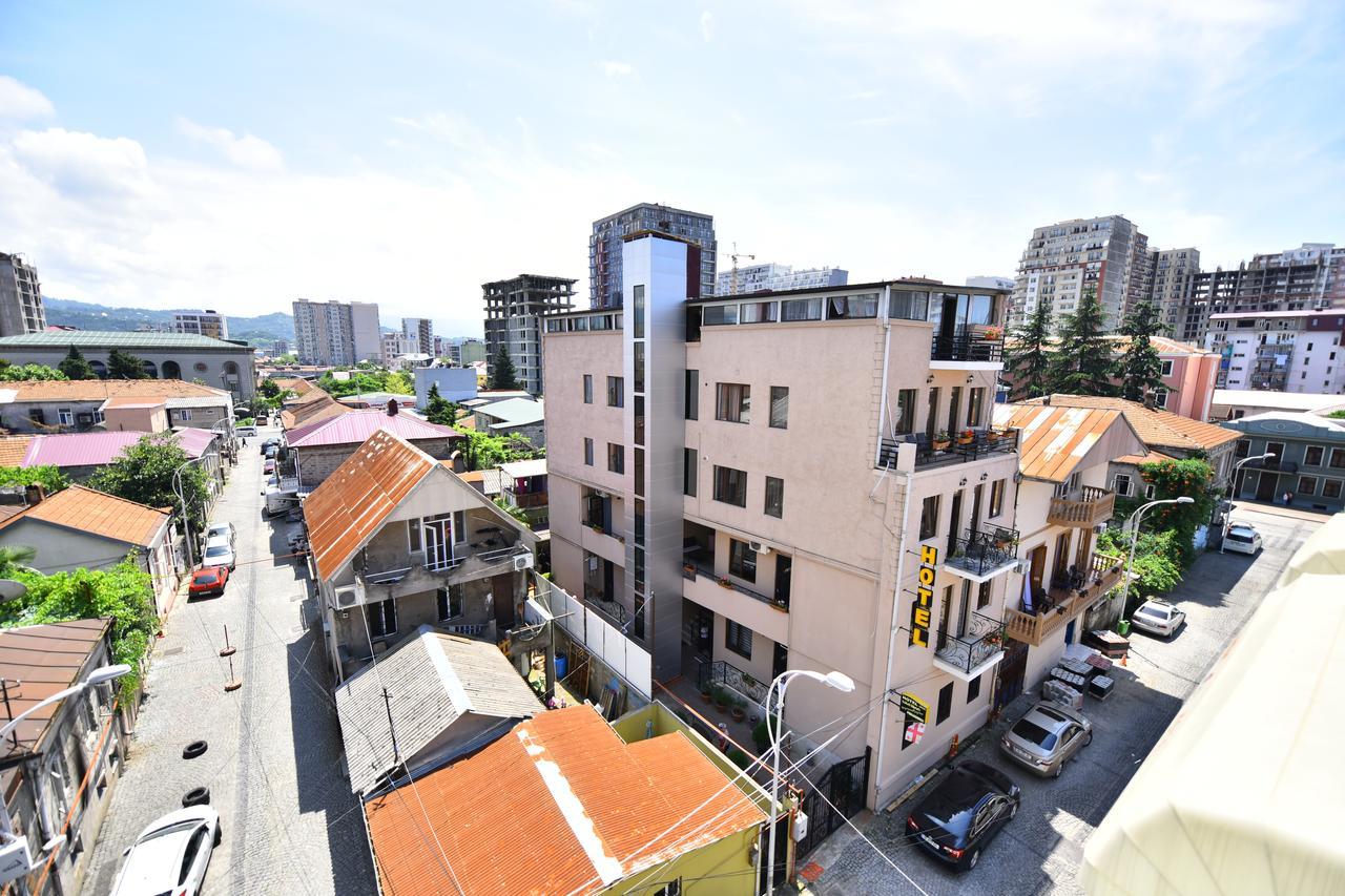 Hotel Phaliashvili Batumi Esterno foto